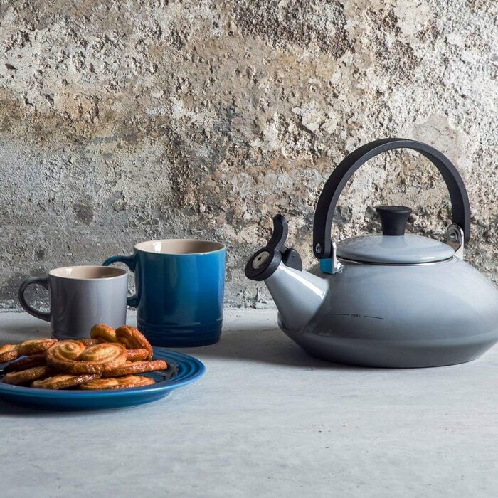 Емальований чайник Le Creuset Zen, 1.6 л, сталевий, колір Ofenrot (червоний)