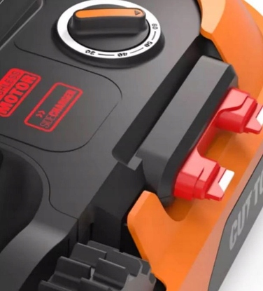 Робот-газонокосарка Worx LANDROID M600 Plus WR166E для площ до 600 м² + Гараж WA0810