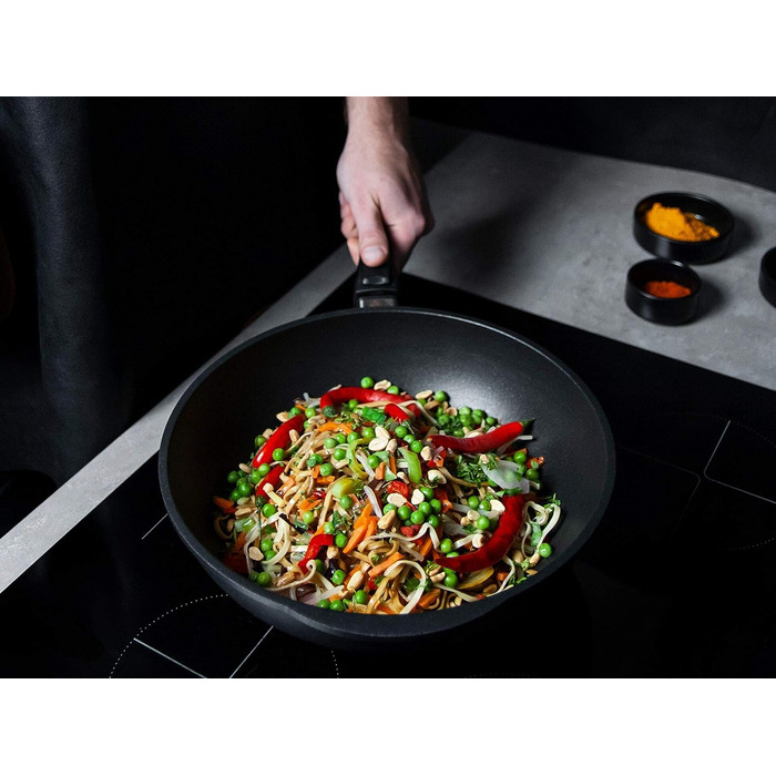 Wok AMT Gastroguss 32 см, алюмінієвий, індукційний, антипригарне покриття Lotan, литий, з ручкою
