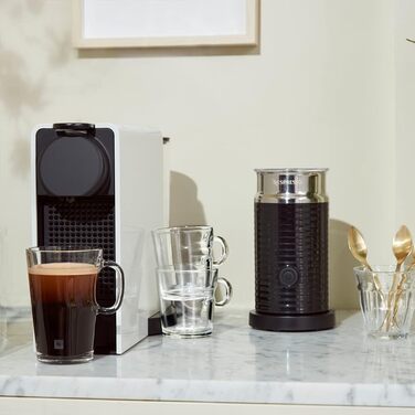 NESPRESSO Aeroccino 3 електричний спінювач молока, 120 мл кремової піни, 240 мл гарячого молока, чорний