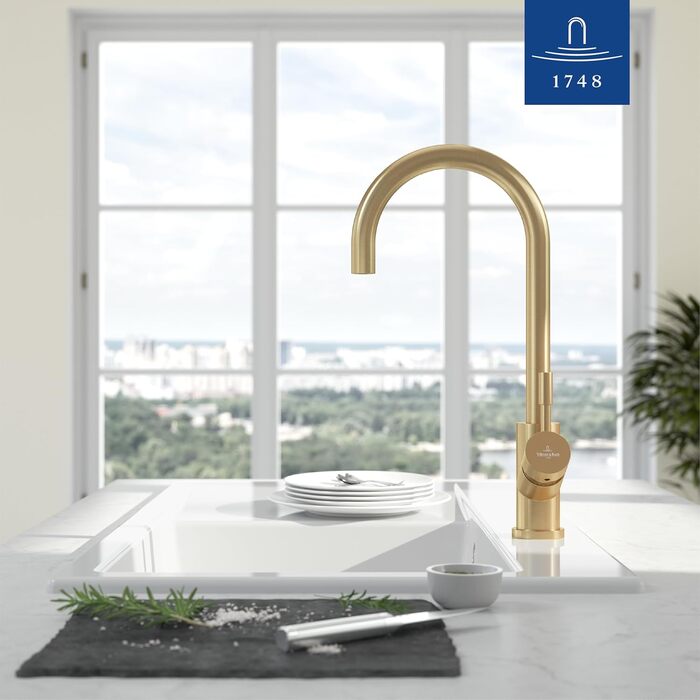 Змішувач кухонний Villeroy & Boch Umbrella Flex з висувним душем, поворотний на 360°, економний, висота виливу 220 мм (Золото)