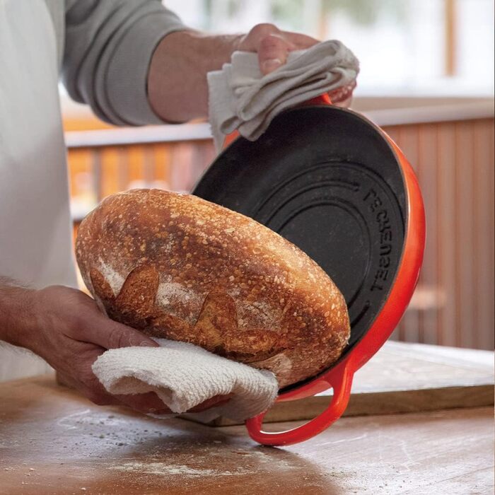 Le Creuset Signature Чавунний горщик для випічки хліба, 24 см, Червоний, 21301240900430