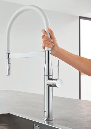 Змішувач кухонний GROHE Essence з витяжною душевою лійкою та магнітним кріпленням, 360° поворотний, для кухні, металевий, 30294000
