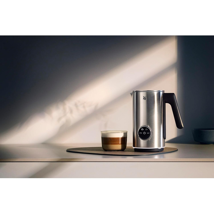WMF Lono Silk: Електричний спінювач молока для капучино, лате та гарячого шоколаду (150-500 мл) з індукційним нагрівом та підсвіткою. Підходить для коров'ячого та рослинного молока.