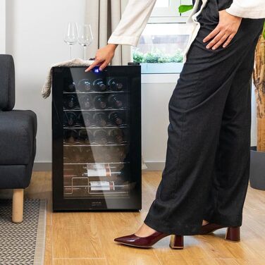 Холодильник для напоїв Cecotec Bolero GrandSommelier 2050 Black - 24 пляшки, компресорний, 5-18°C