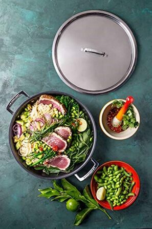Сковорода з антипригарним покриттям Le Creuset, 30 см, з кришкою, для всіх плит (індукція), нержавіюча сталь, 96102830000000