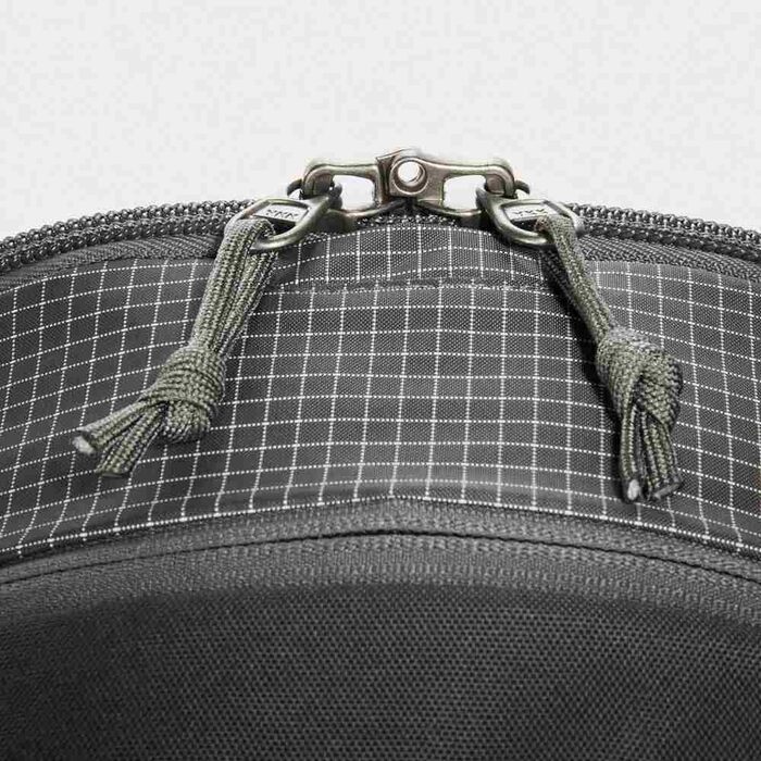 Тактичний рюкзак Tasmanian Tiger TT City Daypack 20 літрів, молле, замок, для поліції та спецслужб, титановий сірий