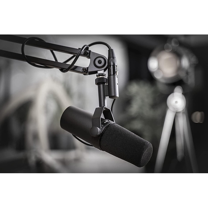 Динамічний мікрофон Shure SM7B для вокалу, подкастів і студії, XLR, широкий частотний діапазон, теплий звук, чорний