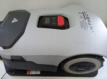 Робот-газонокосарка ANTHBOT GENIE 600