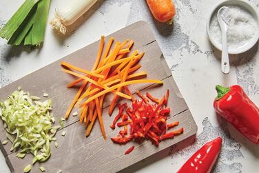 Овочерізка Börner Multi Dicer + Multi Slicer 4-в-1, набір для нарізки овочів 5 видів, для кубиків, смужок, скибочок різної товщини, кухонна овочерізка, червоний