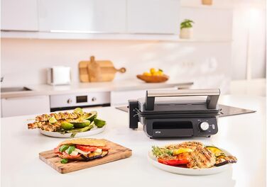 Електричний гриль Braun MultiGrill 7 CG7020: 3-в-1 (контактний гриль, BBQ, духовка), 2000W, велика площа (12 бургерів), планка & гриль, для дому, срібний