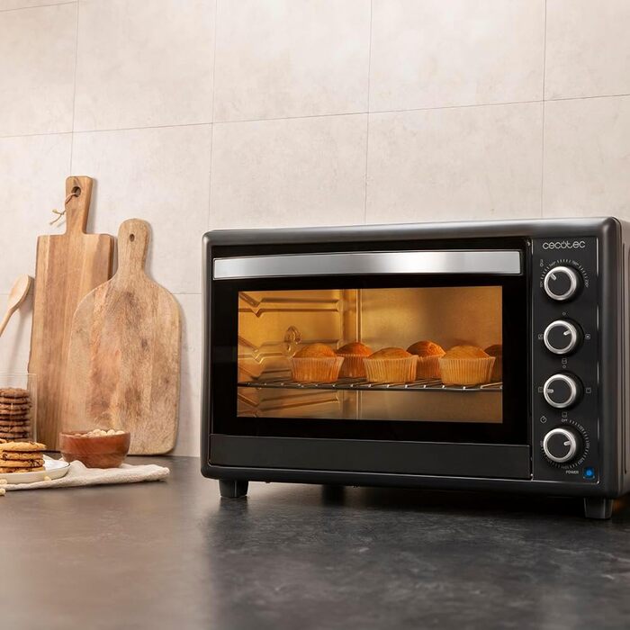 Конвекційна піч Cecotec 46 літрів Bake&Toast 4600 White Gyro. 2000 Вт, внутрішнє освітлення, 12 функцій, до 230°C, подвійне скло, з поворотним шампуром, білий (чорний, 60 л | 2200 Вт)