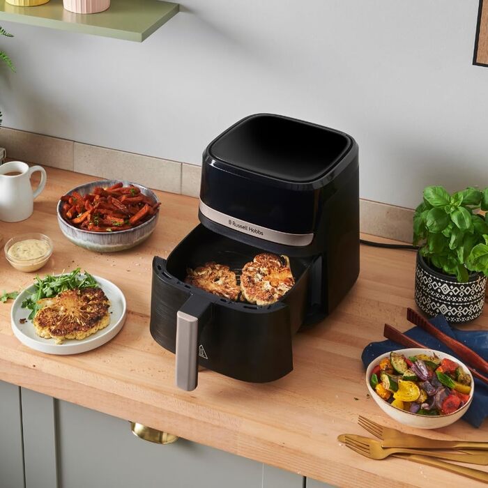 Аерофритюрниця Russell Hobbs SatisFry 4,3 л, 9 програм, Rapid AirFryer, без масла, сенсорне керування, компактна, гриль, випікання, до 200°C, модель 27610-56