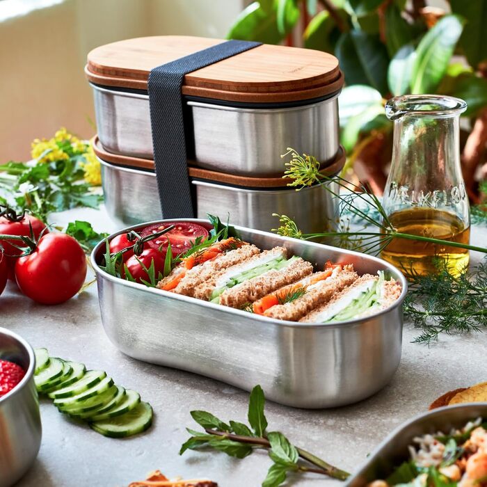 Ланч-бокс Bento BLACK+BLUM з нержавіючої сталі та бамбуковою кришкою, 2x500 мл, герметичний, з вилкою, розділювачем і обробною дошкою, Sara Kiyo Popowa Edition, для дорослих
