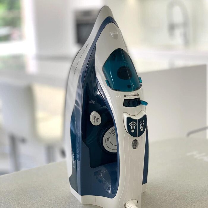 Парова праска HAEGER VAPOUR PRO 2700 Вт, керамічна підошва, антинакіпна система, захист від протікання, самоочищення, вертикальний пар, 45 г/хв