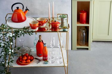 Чайник Le Creuset для води, 1.7 л, емальована сталь, колір Ofenrot Metallic, з феромагнітним дном для швидкого нагрівання