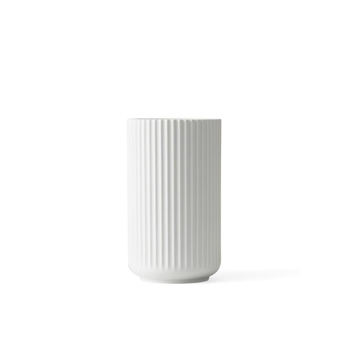 Ваза Lyngby Porcelæn H20.5 см, біла – класичний данський дизайн