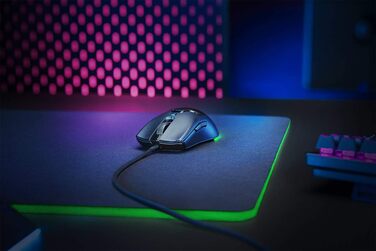 Ігрова миша Razer Viper Mini — ультралегка дротова миша (61г), оптичний сенсор 8500 DPI, RGB-підсвітка Chroma, чорна