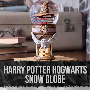Офіційна снігова куля Nemesis Now Harry Potter «Перший день у Гоґвортсі», 19,5 см