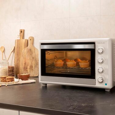 Конвекційна піч Cecotec 46 літрів Bake&Toast 4600 White Gyro. 2000 Вт, внутрішнє освітлення, 12 функцій, температура до 230°C, подвійне скло, з обертовим шампуром, білий