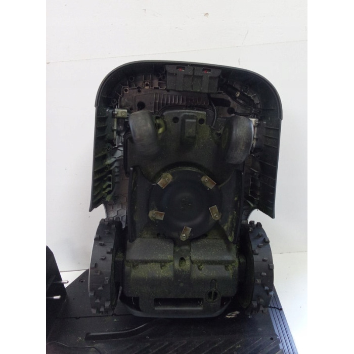 Робот-газонокосарка ANTHBOT GENIE 600