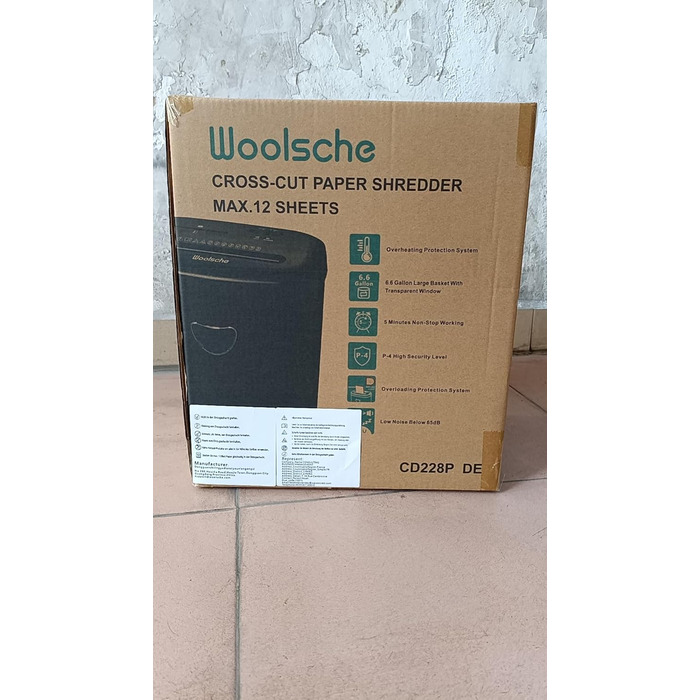 Шредер для документів Woolsche CD222-8: 8-аркушевий, P-4, з перехресним різанням, для офісу та дому