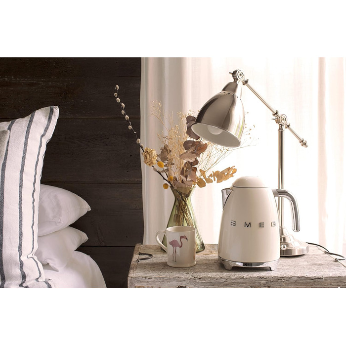 Електричний чайник Smeg KLF03CREU Crema - стильний дизайн та преміум-якість
