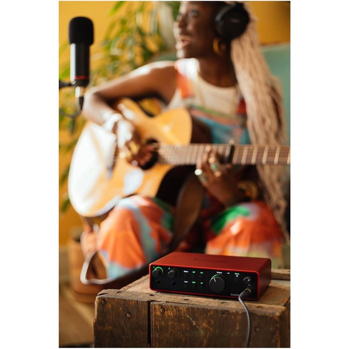 Аудіоінтерфейс Focusrite Scarlett 2i2 4-го покоління USB
