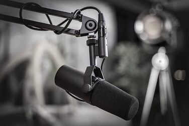 Динамічний мікрофон Shure SM7B для вокалу, подкастів і студії, XLR, широкий частотний діапазон, теплий звук, чорний